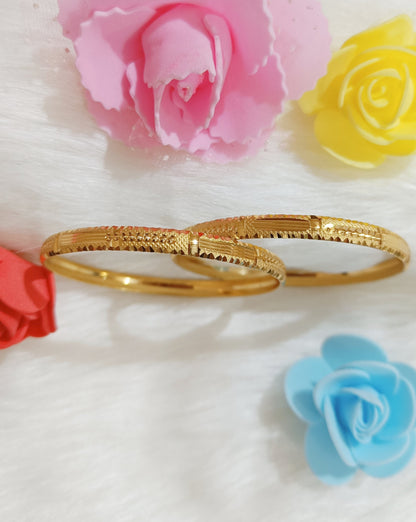 Gold plated bangles for women (set of 4)