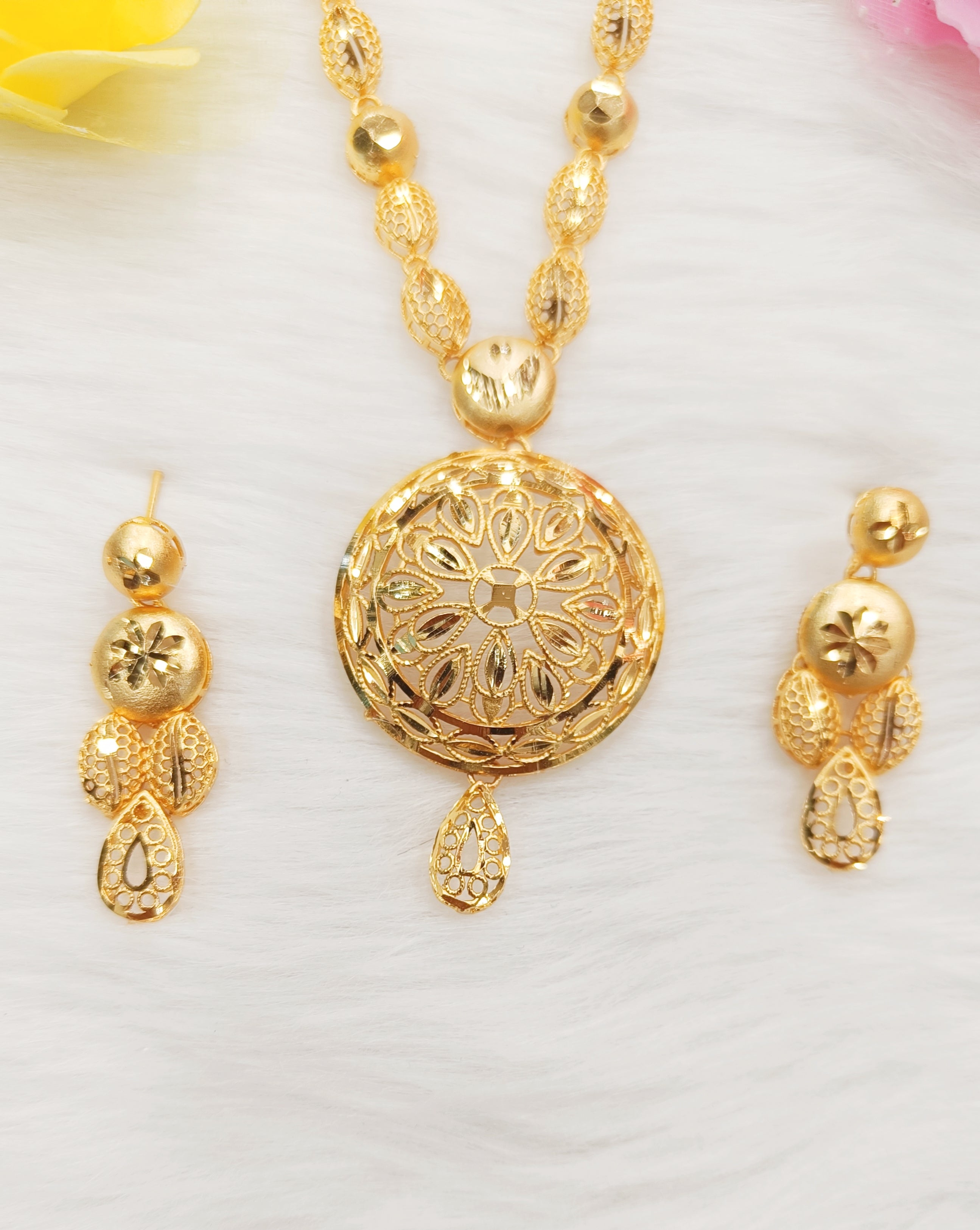 Arabian Combo Sets Gold NECKLACES DESIGNS |Arabic gold necklaces sets  designs - YouTube
