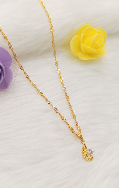 Gold plated chain and zircon pendant set