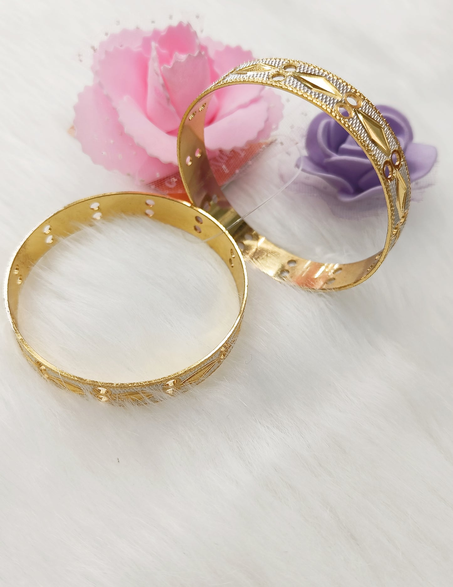 Double tone gold plated bangles